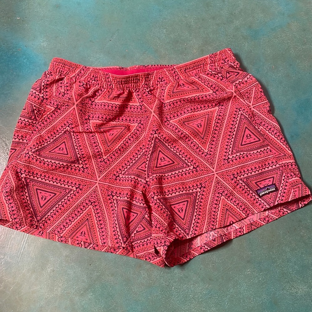 Patagonia baggie shorts Women’s Medium